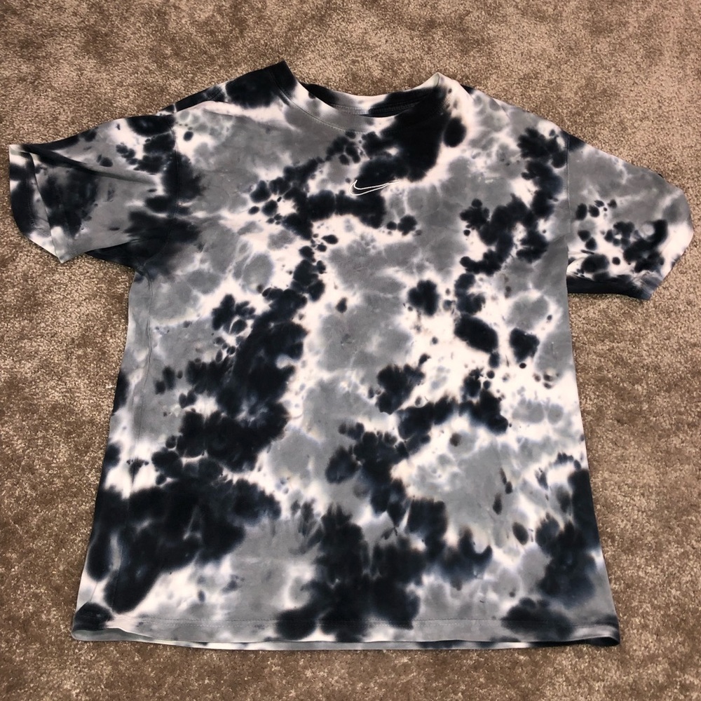 NIKE / The nike tee tie die t-shirt